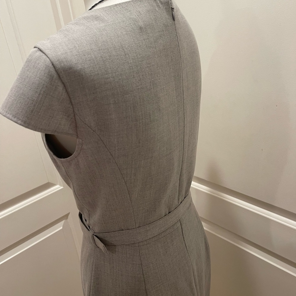 Dress - Picture 2 of 4